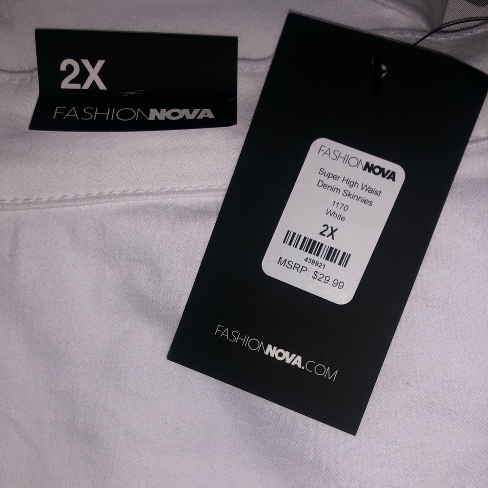 Fashion Nova stretch Skinny Jeans